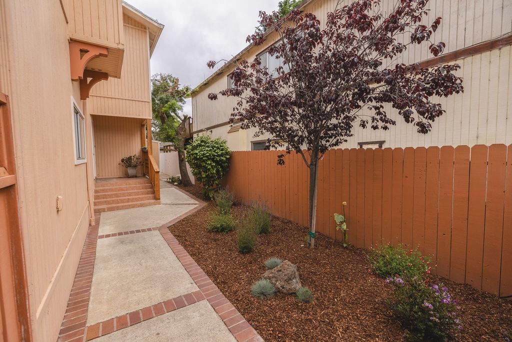 Detail Gallery Image 4 of 40 For 1207 David Ave, Pacific Grove,  CA 93950 - 4 Beds | 2/1 Baths