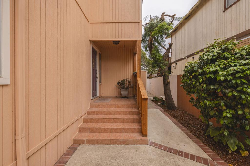Detail Gallery Image 5 of 40 For 1207 David Ave, Pacific Grove,  CA 93950 - 4 Beds | 2/1 Baths