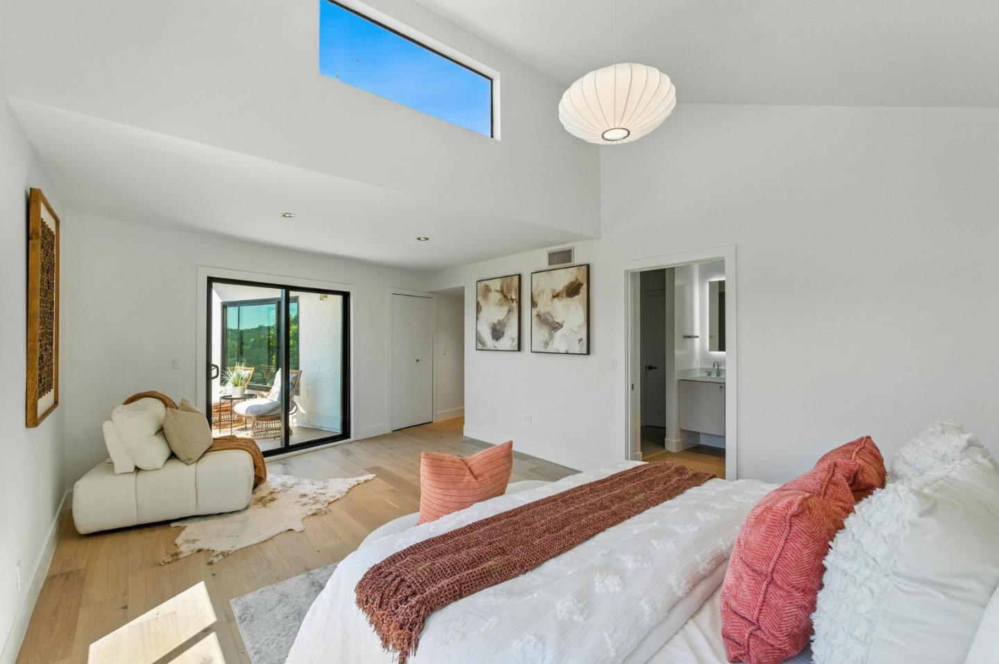 Detail Gallery Image 26 of 49 For 324 Clifton Ave, San Carlos,  CA 94070 - 5 Beds | 3/1 Baths