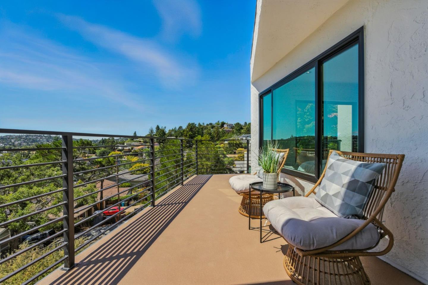 Detail Gallery Image 30 of 49 For 324 Clifton Ave, San Carlos,  CA 94070 - 5 Beds | 3/1 Baths