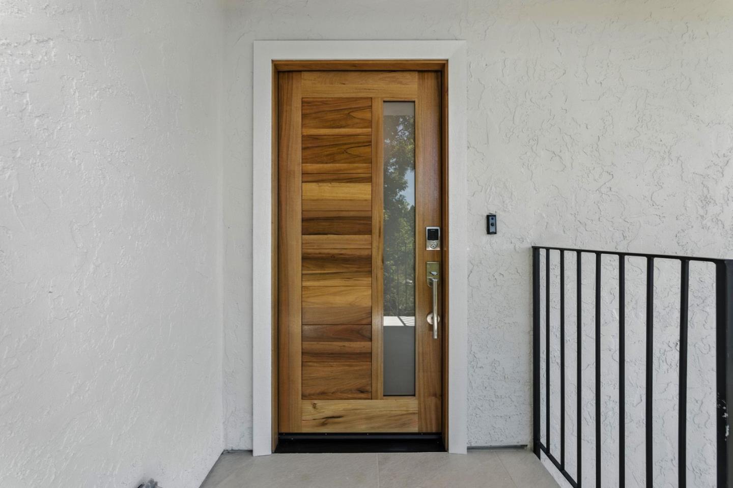 Detail Gallery Image 5 of 49 For 324 Clifton Ave, San Carlos,  CA 94070 - 5 Beds | 3/1 Baths