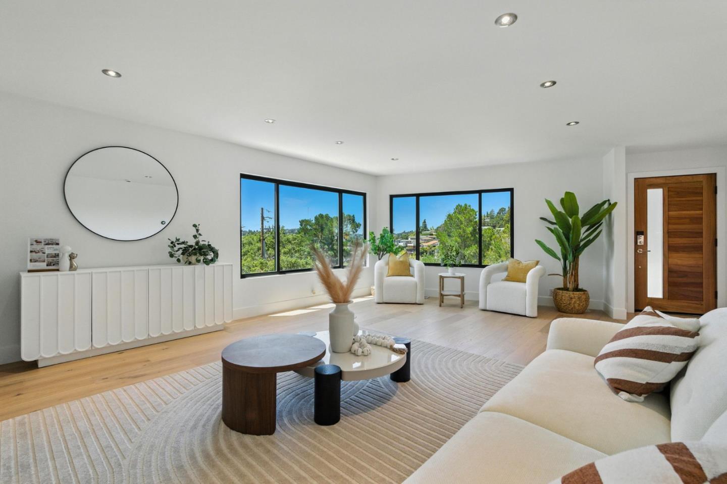 Detail Gallery Image 7 of 49 For 324 Clifton Ave, San Carlos,  CA 94070 - 5 Beds | 3/1 Baths