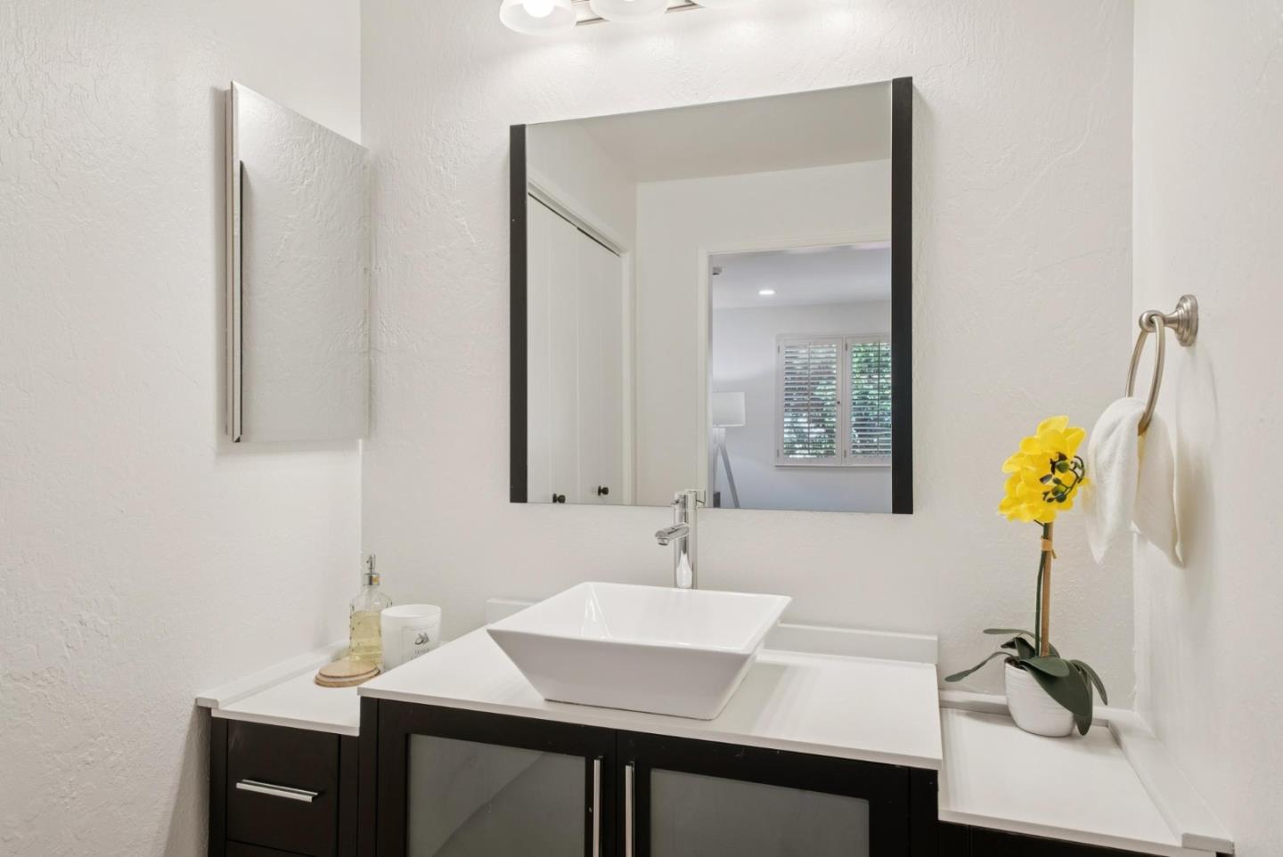 Detail Gallery Image 20 of 39 For 14333 Saratoga Ave #11,  Saratoga,  CA 95070 - 2 Beds | 2 Baths