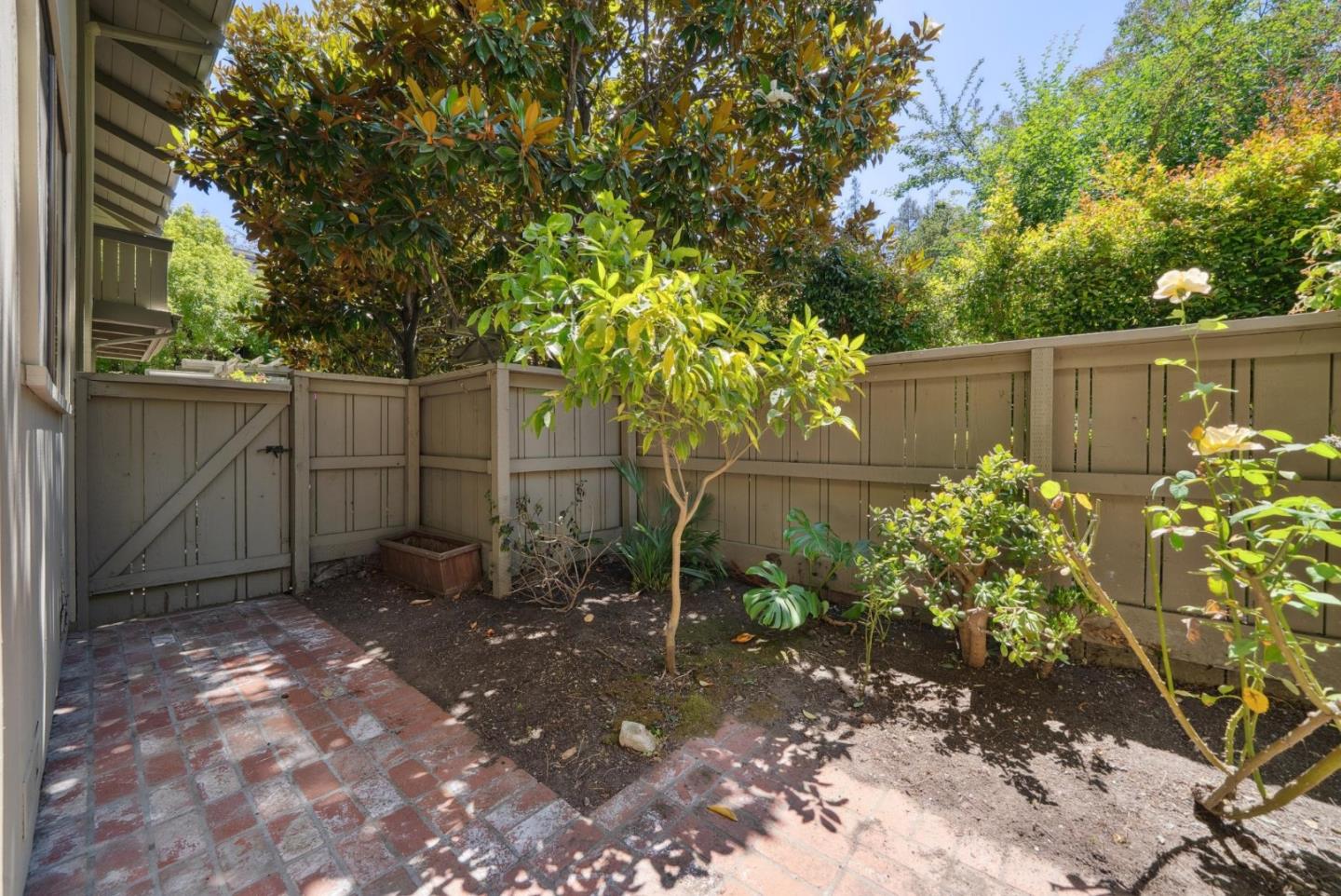 Detail Gallery Image 31 of 39 For 14333 Saratoga Ave #11,  Saratoga,  CA 95070 - 2 Beds | 2 Baths