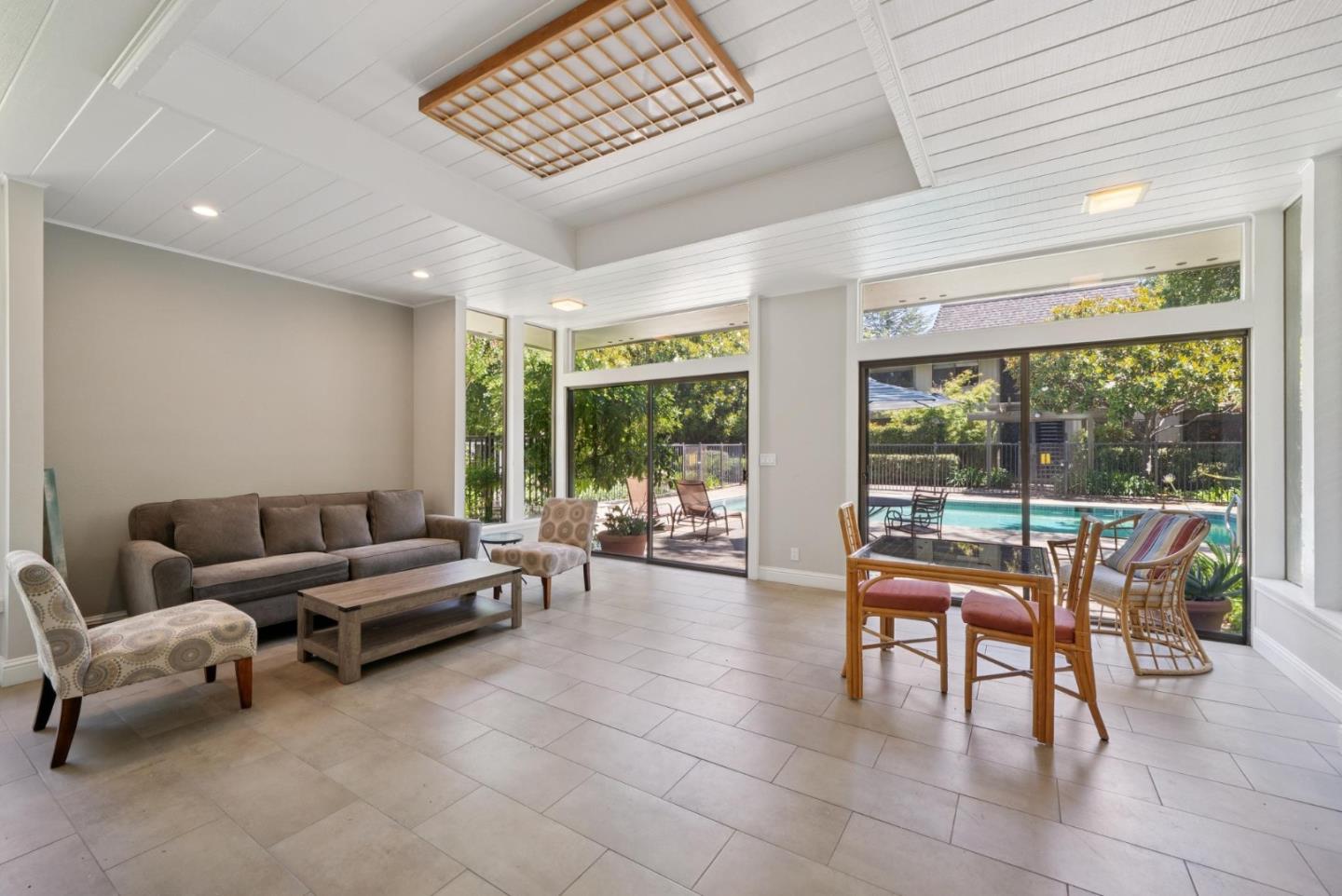 Detail Gallery Image 37 of 39 For 14333 Saratoga Ave #11,  Saratoga,  CA 95070 - 2 Beds | 2 Baths