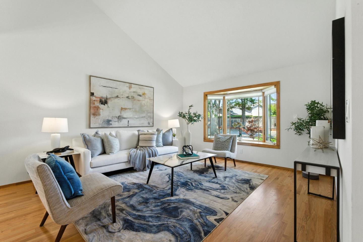 Detail Gallery Image 4 of 26 For 3686 Thousand Oaks Dr, San Jose,  CA 95136 - 4 Beds | 2 Baths