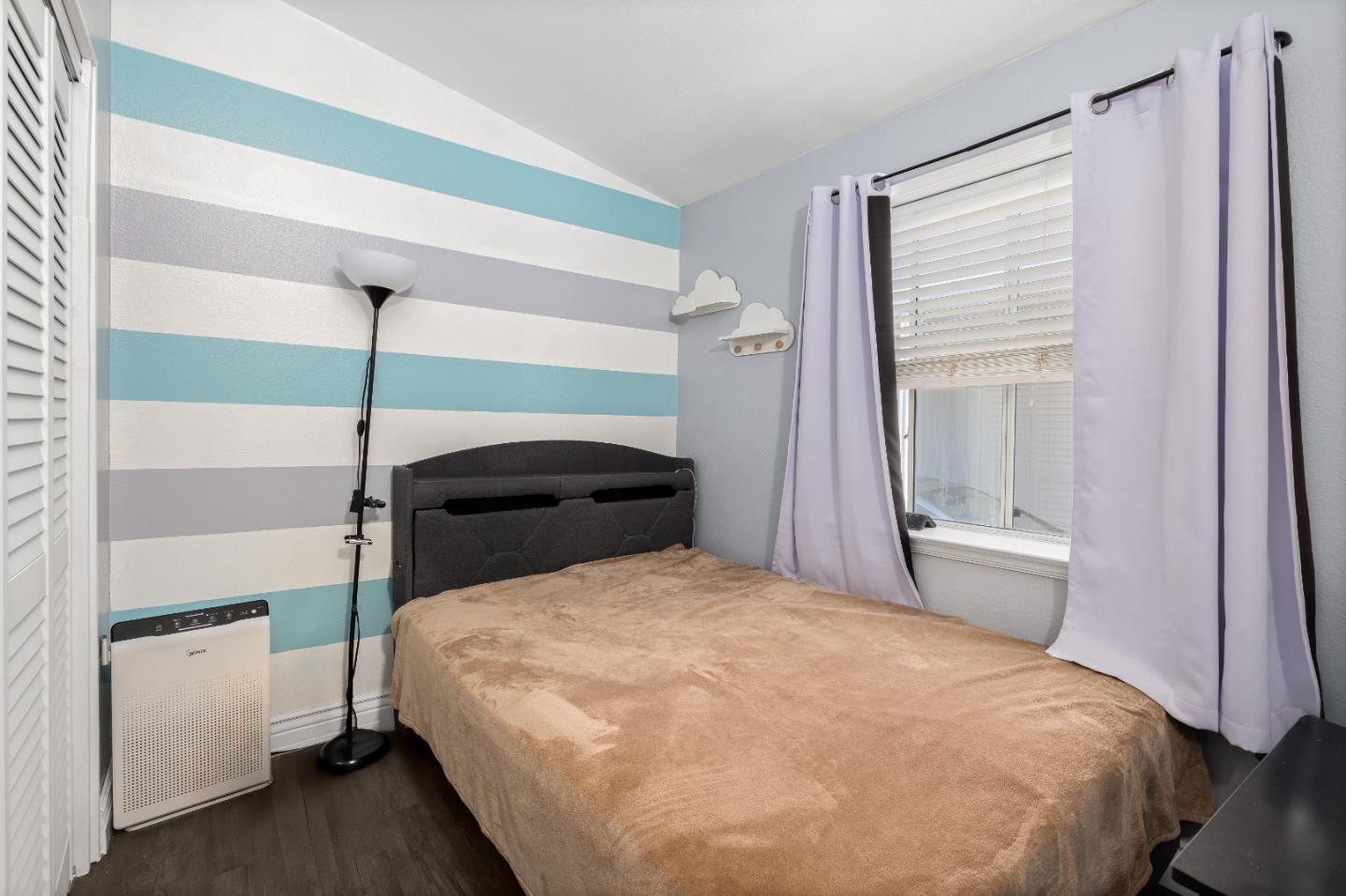 Detail Gallery Image 13 of 30 For 1220 Tasman Dr #124,  Sunnyvale,  CA 94089 - 3 Beds | 2 Baths