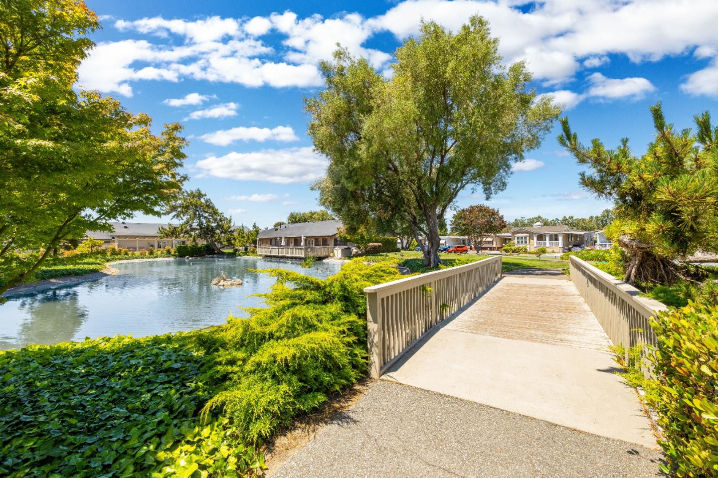 Detail Gallery Image 25 of 30 For 1220 Tasman Dr #124,  Sunnyvale,  CA 94089 - 3 Beds | 2 Baths