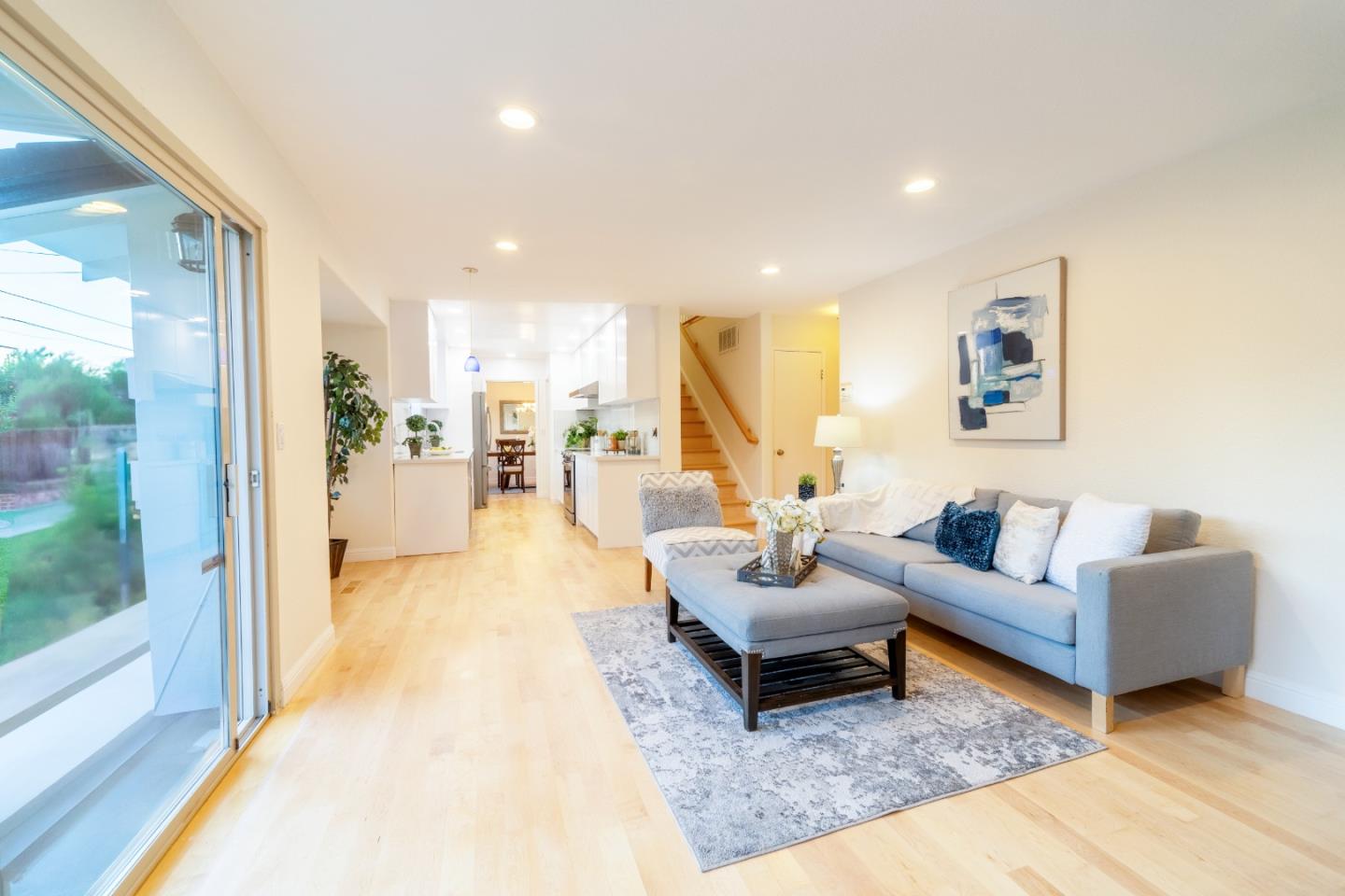 Detail Gallery Image 16 of 41 For 956 Redmond Ave, San Jose,  CA 95120 - 5 Beds | 2/1 Baths