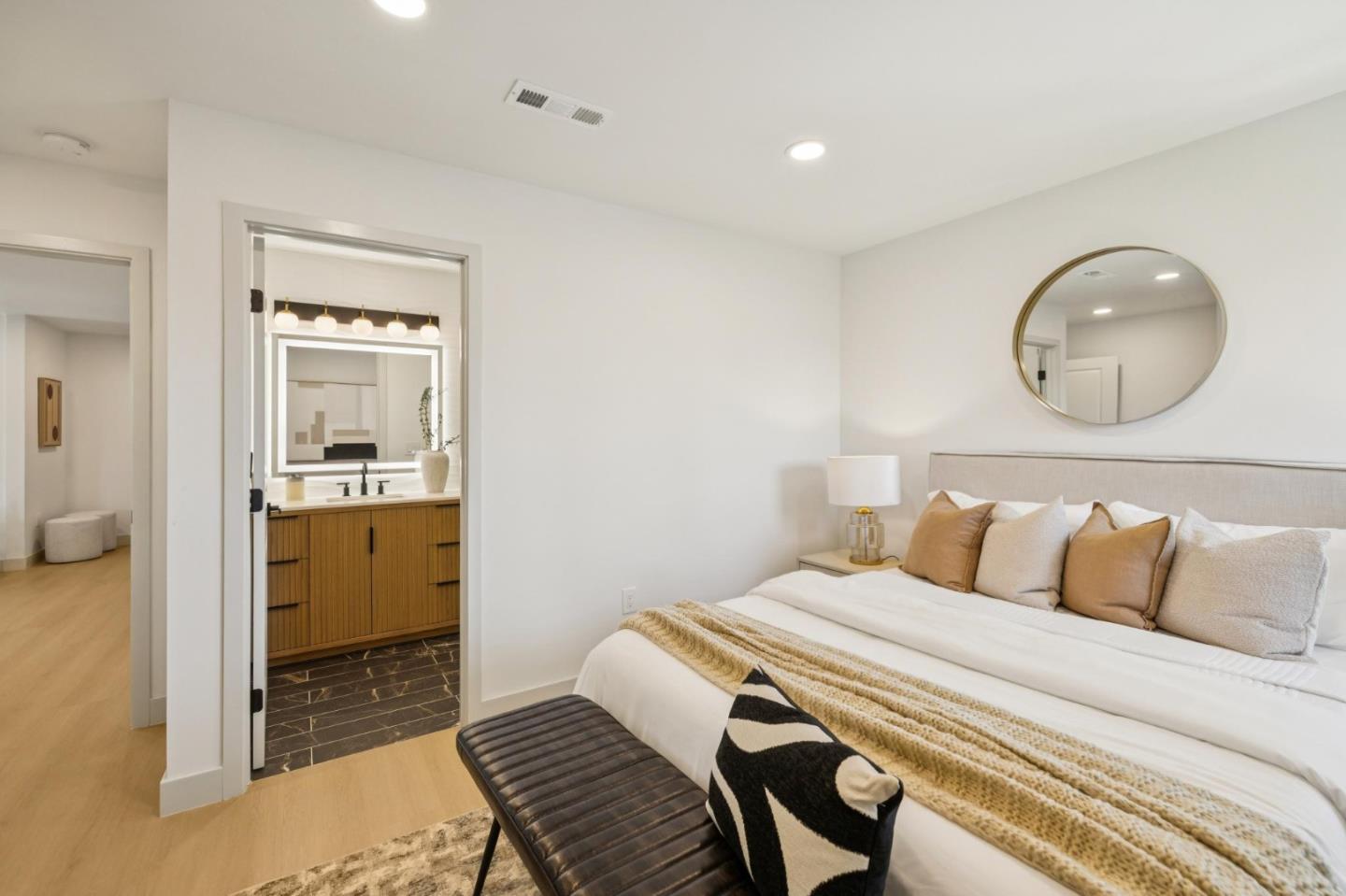 Detail Gallery Image 17 of 32 For 5 Olive Ct, San Mateo,  CA 94401 - 3 Beds | 2 Baths
