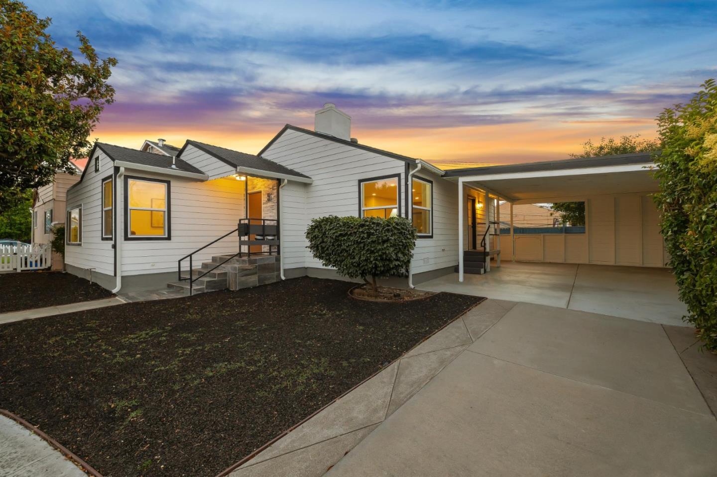 Detail Gallery Image 2 of 32 For 5 Olive Ct, San Mateo,  CA 94401 - 3 Beds | 2 Baths