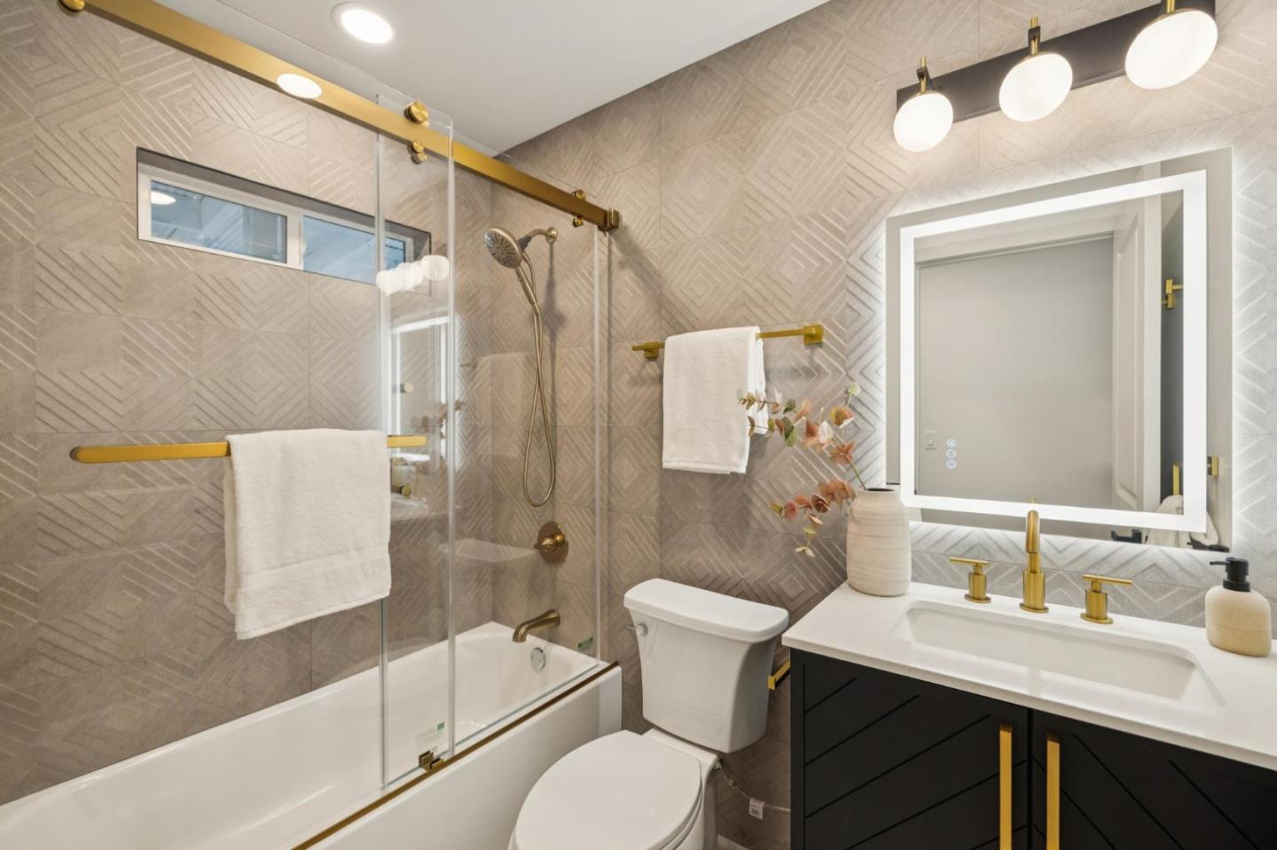 Detail Gallery Image 25 of 32 For 5 Olive Ct, San Mateo,  CA 94401 - 3 Beds | 2 Baths