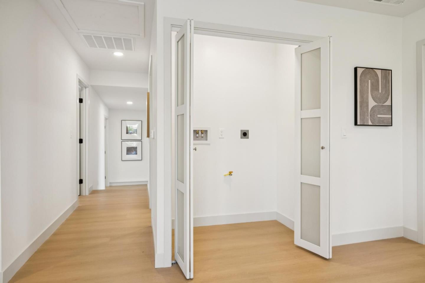 Detail Gallery Image 27 of 32 For 5 Olive Ct, San Mateo,  CA 94401 - 3 Beds | 2 Baths