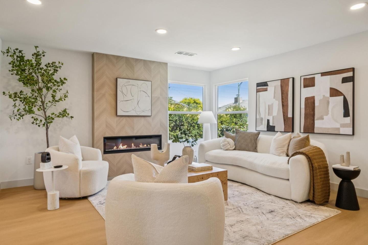 Detail Gallery Image 6 of 32 For 5 Olive Ct, San Mateo,  CA 94401 - 3 Beds | 2 Baths