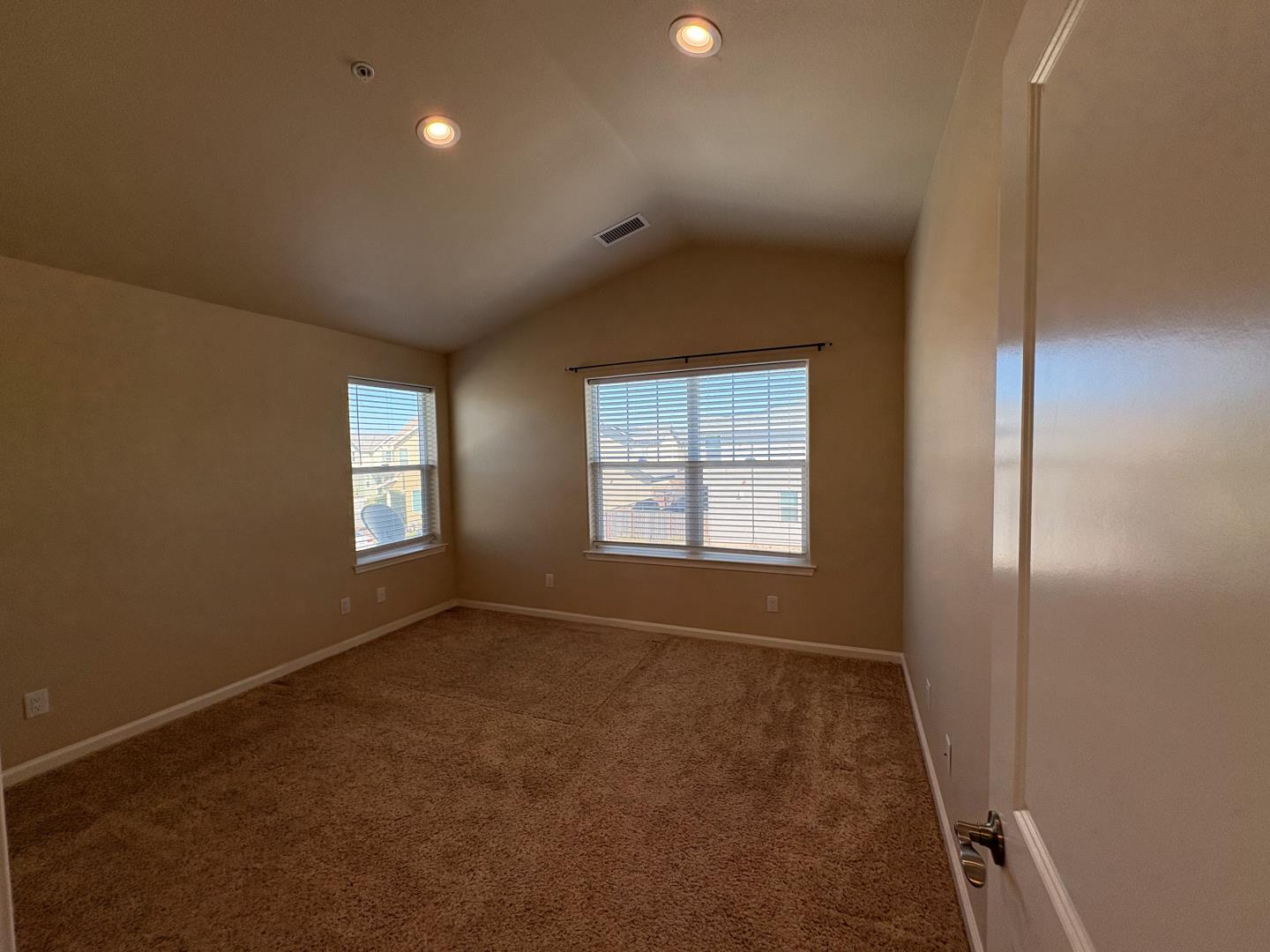 Detail Gallery Image 19 of 21 For 1288 Sycamore St, Greenfield,  CA 93927 - 3 Beds | 2/1 Baths