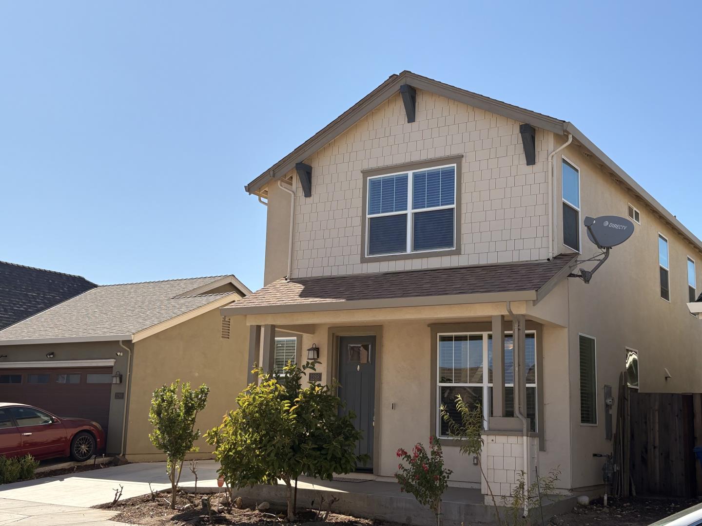 Detail Gallery Image 2 of 21 For 1288 Sycamore St, Greenfield,  CA 93927 - 3 Beds | 2/1 Baths