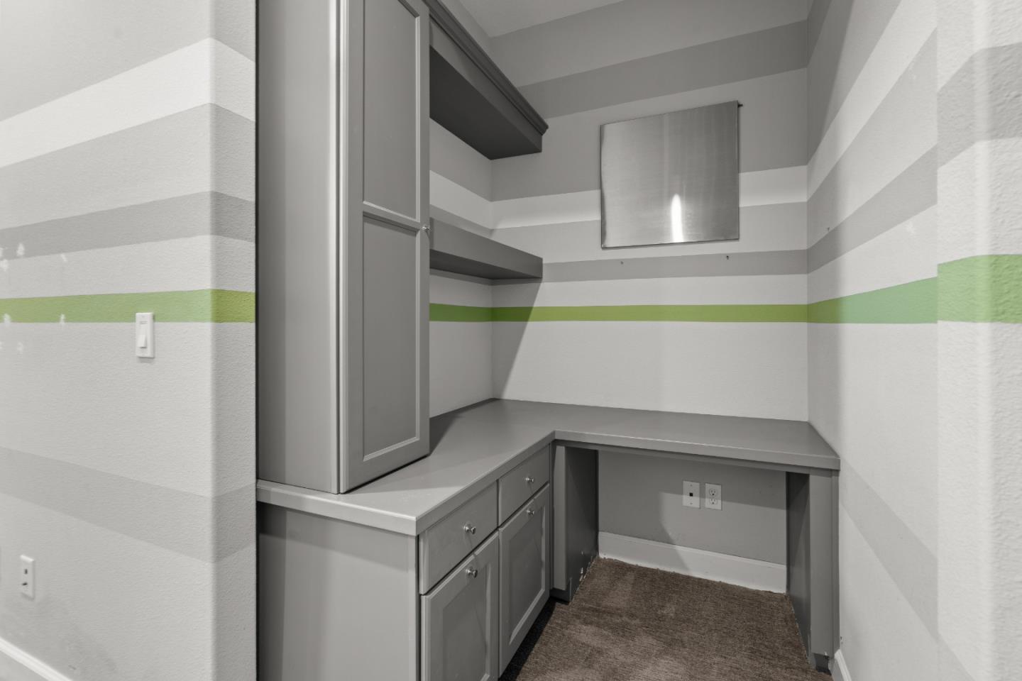 Detail Gallery Image 21 of 73 For 2006 Jubilee Dr, Hayward,  CA 94541 - 4 Beds | 4 Baths