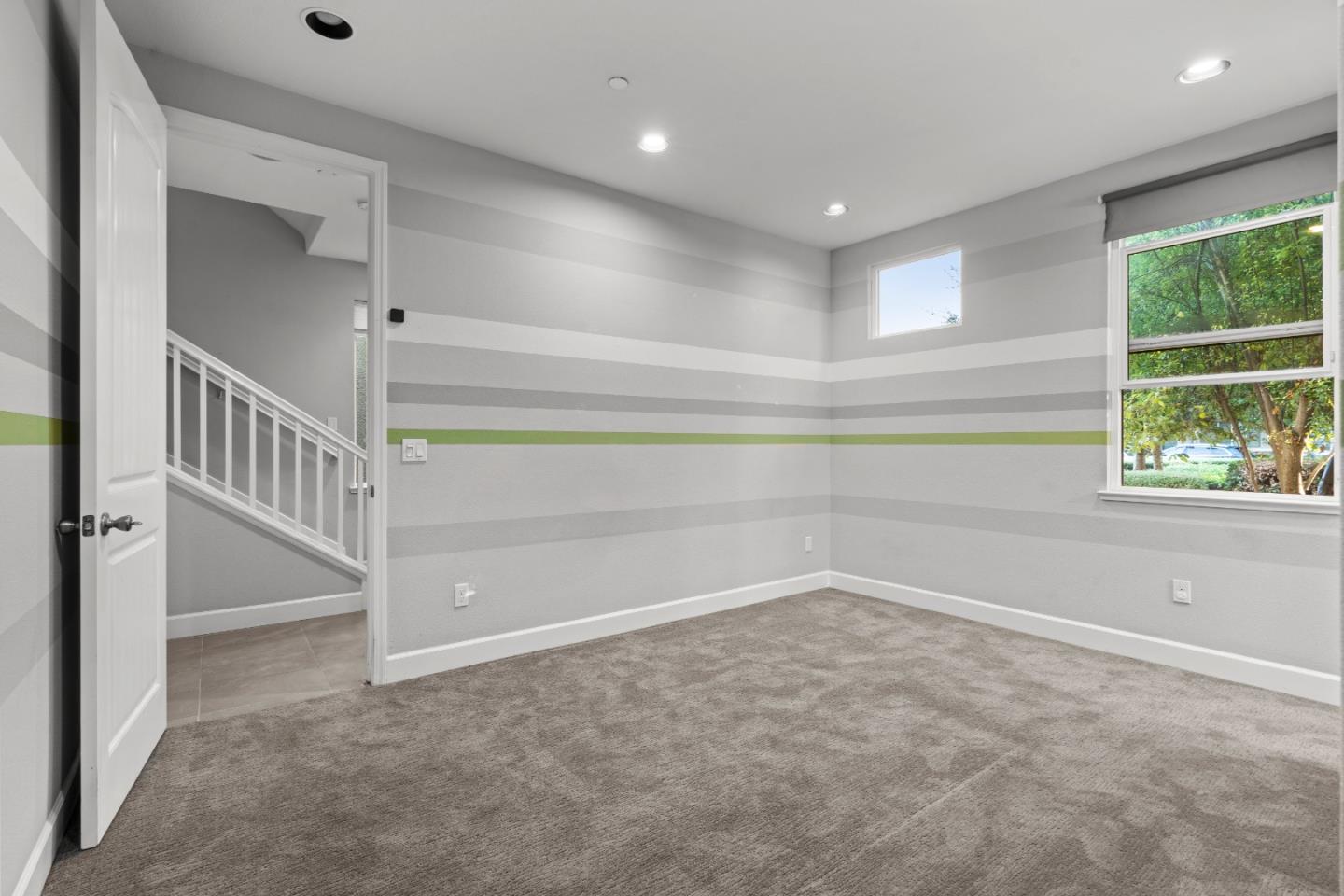 Detail Gallery Image 22 of 73 For 2006 Jubilee Dr, Hayward,  CA 94541 - 4 Beds | 4 Baths