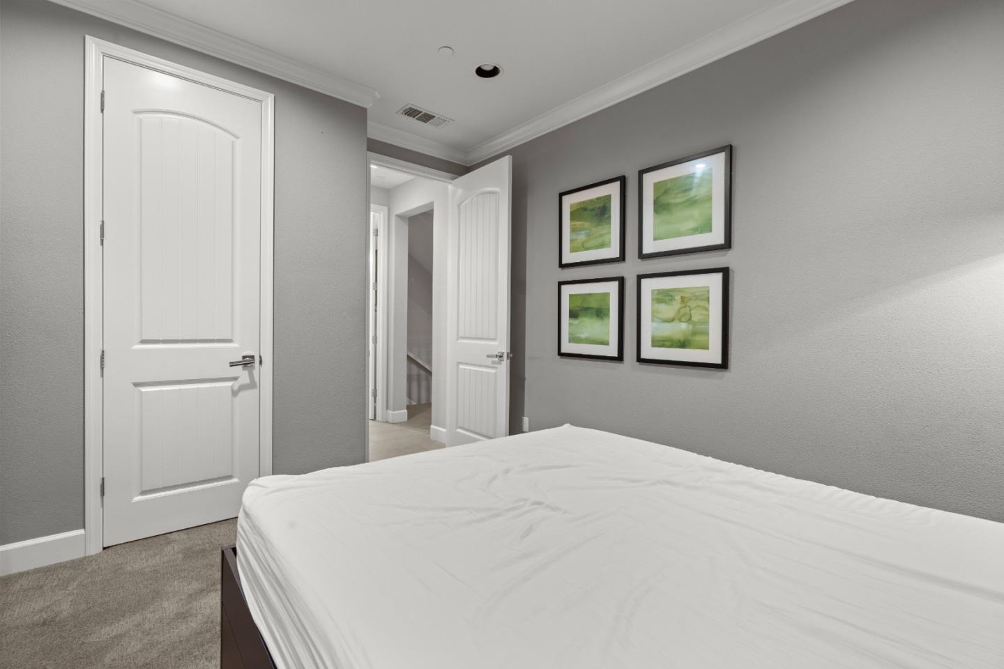 Detail Gallery Image 30 of 73 For 2006 Jubilee Dr, Hayward,  CA 94541 - 4 Beds | 4 Baths