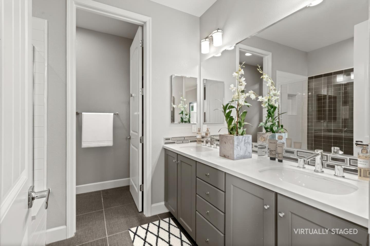 Detail Gallery Image 40 of 73 For 2006 Jubilee Dr, Hayward,  CA 94541 - 4 Beds | 4 Baths
