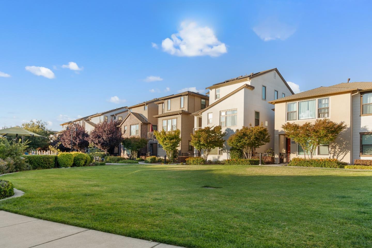 Detail Gallery Image 54 of 73 For 2006 Jubilee Dr, Hayward,  CA 94541 - 4 Beds | 4 Baths