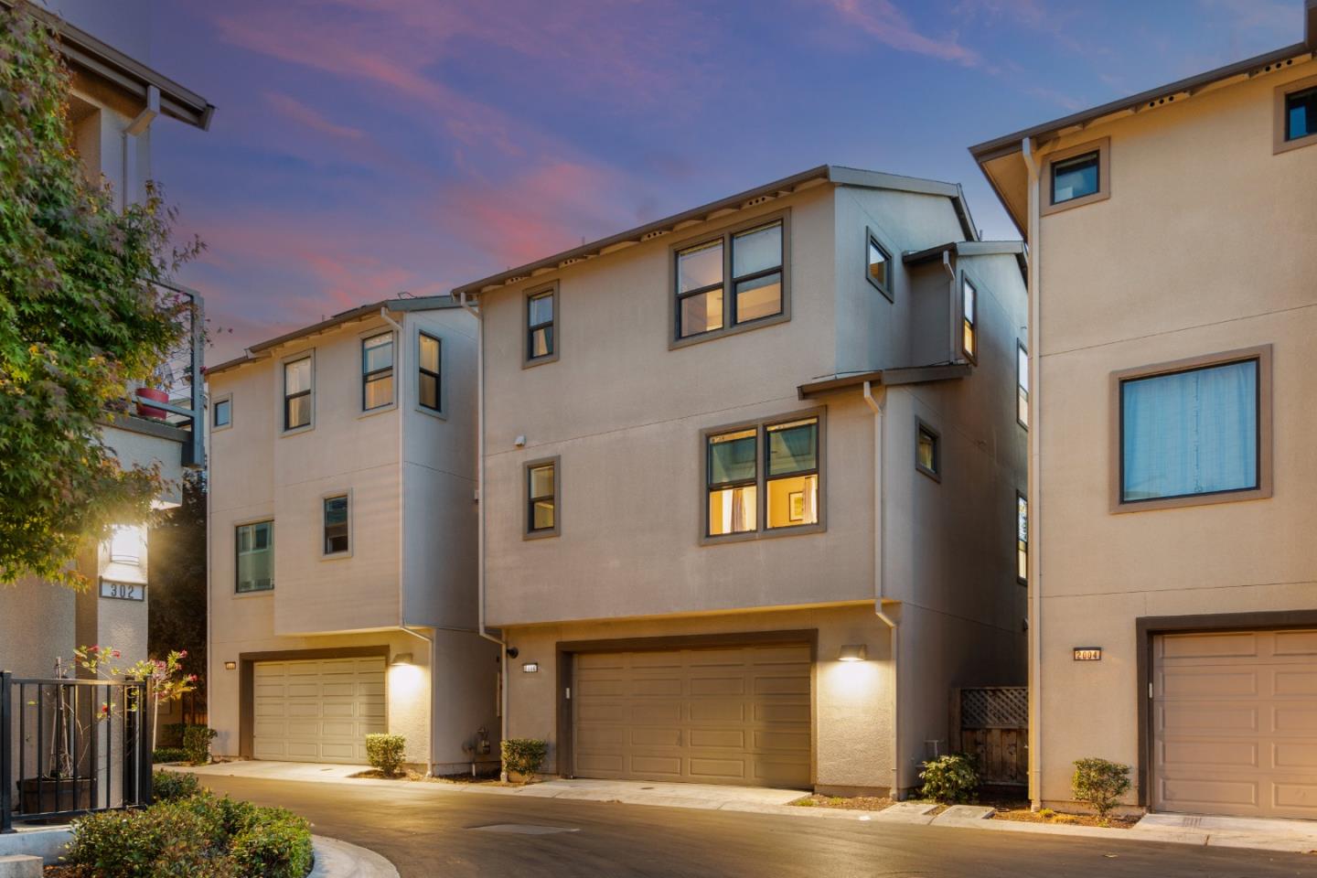 Detail Gallery Image 57 of 73 For 2006 Jubilee Dr, Hayward,  CA 94541 - 4 Beds | 4 Baths