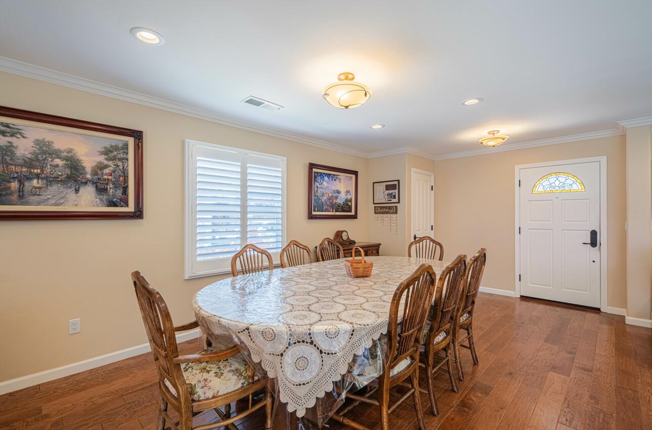 Detail Gallery Image 11 of 44 For 106 San Juan Dr, Salinas,  CA 93901 - 3 Beds | 2 Baths