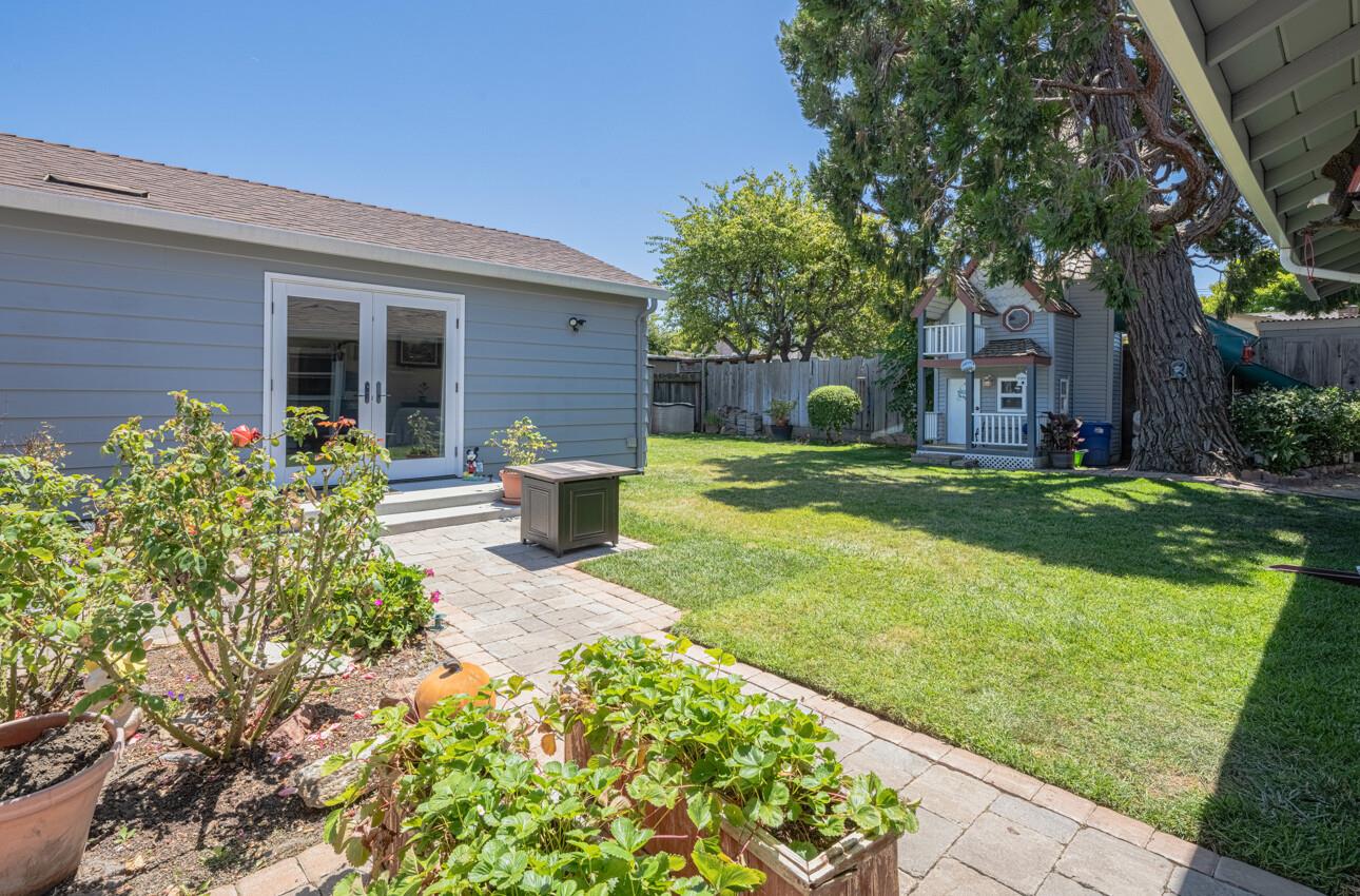 Detail Gallery Image 26 of 44 For 106 San Juan Dr, Salinas,  CA 93901 - 3 Beds | 2 Baths