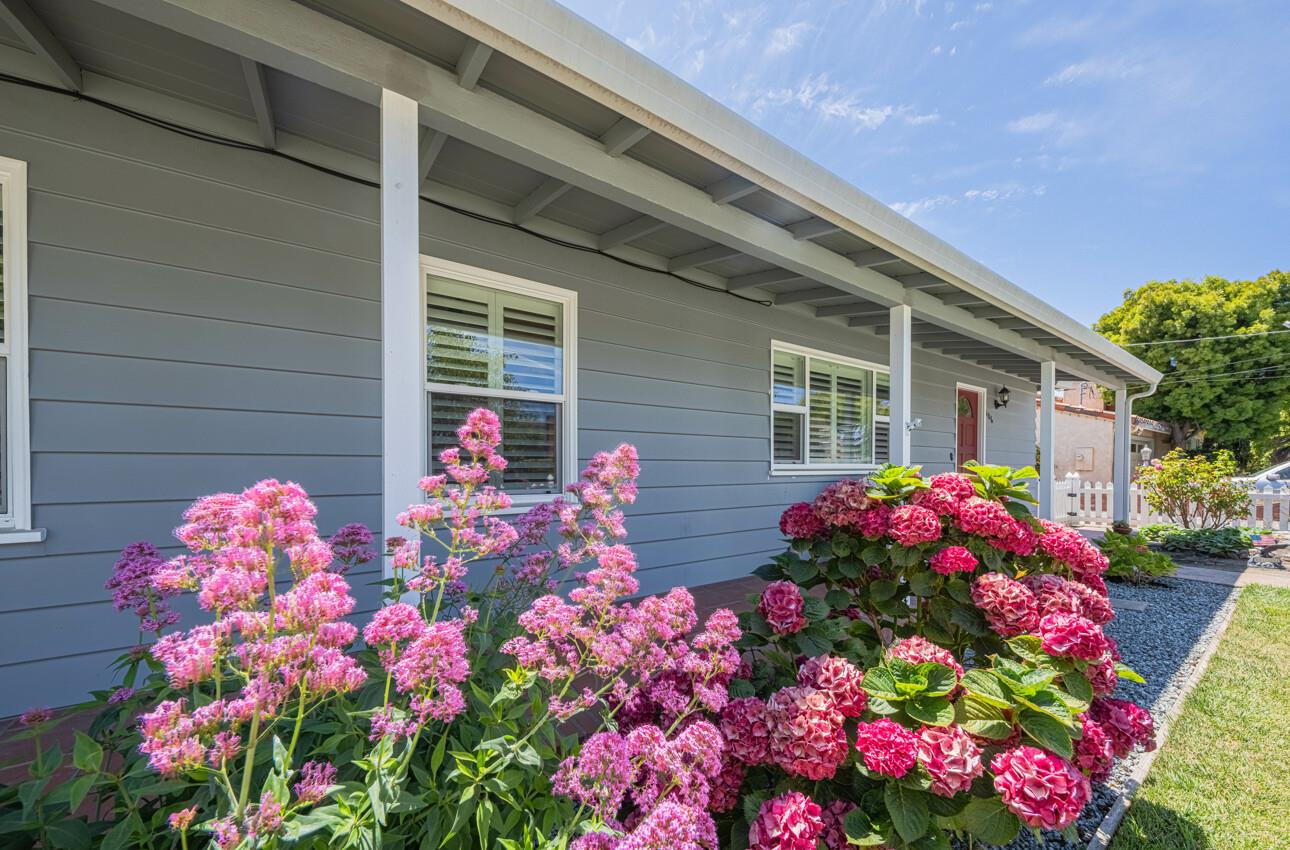 Detail Gallery Image 5 of 44 For 106 San Juan Dr, Salinas,  CA 93901 - 3 Beds | 2 Baths