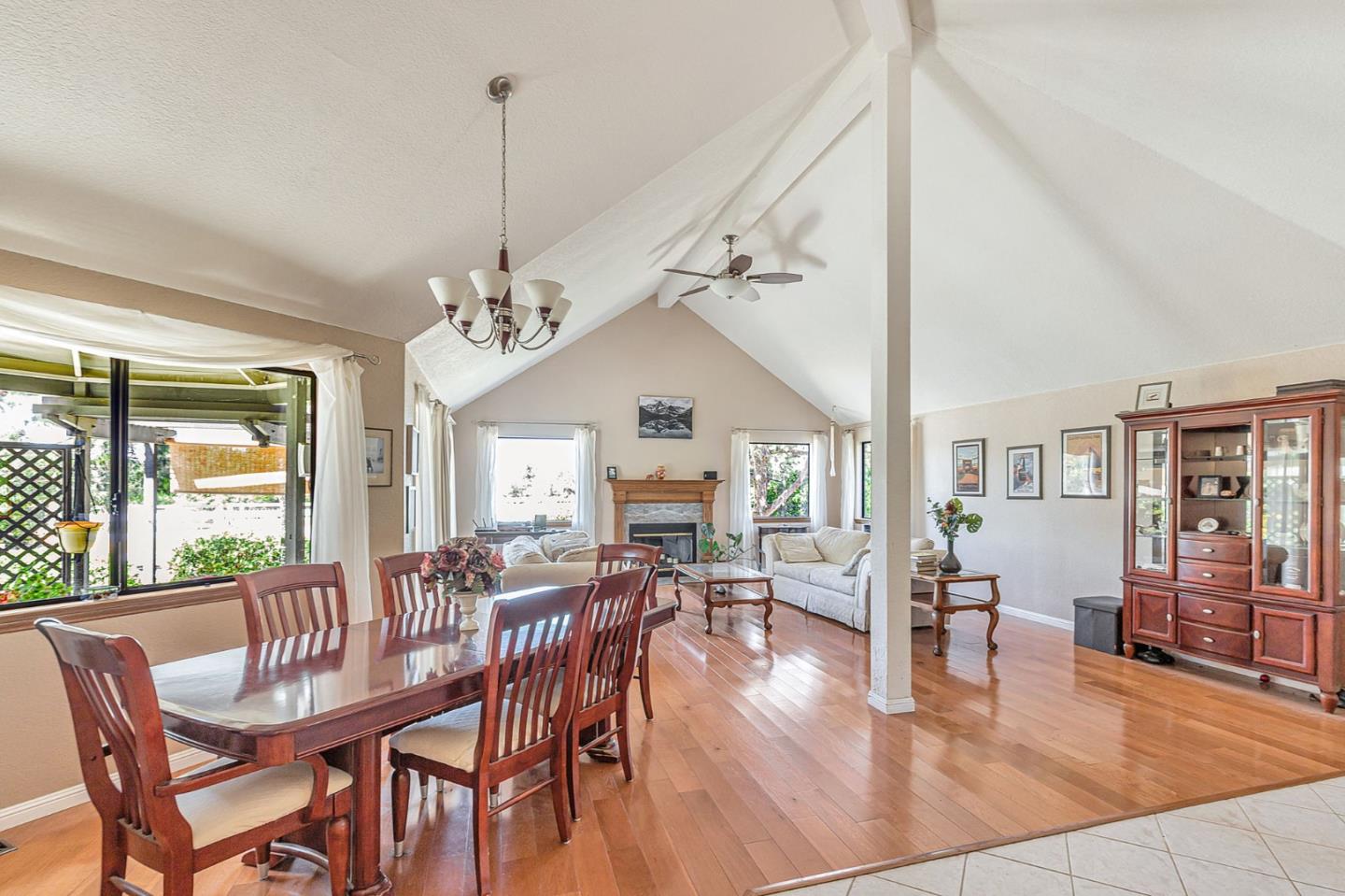 Detail Gallery Image 12 of 50 For 2000 Oscar Ct, Gilroy,  CA 95020 - 4 Beds | 3 Baths