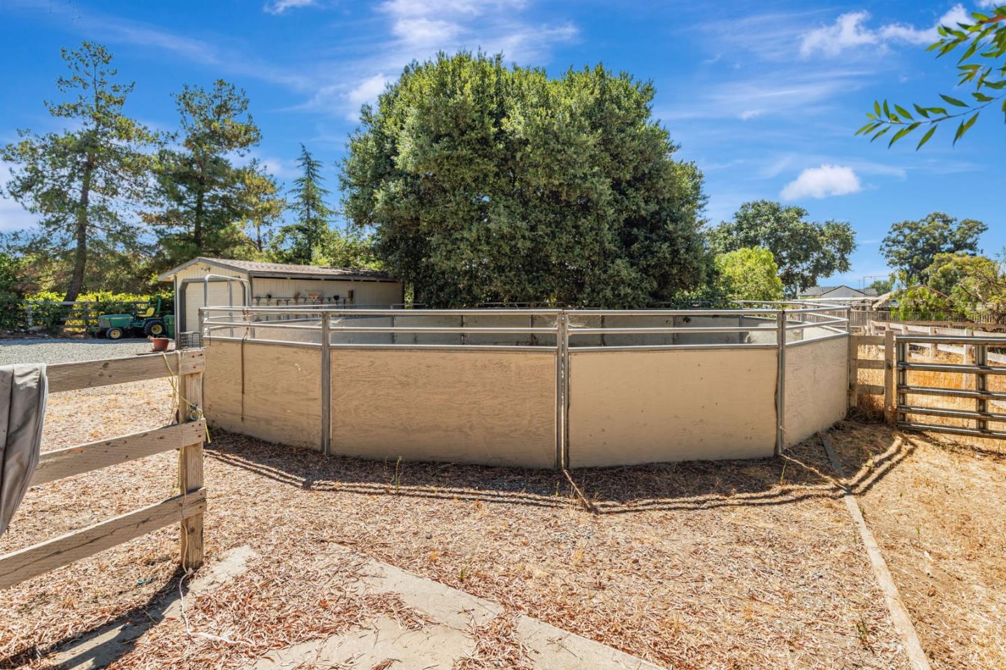 Detail Gallery Image 39 of 50 For 2000 Oscar Ct, Gilroy,  CA 95020 - 4 Beds | 3 Baths