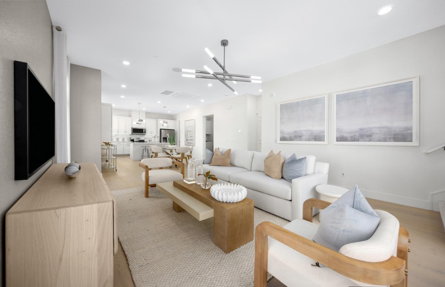 Detail Gallery Image 9 of 19 For 2305 Red Oak Ct, San Mateo,  CA 94403 - 4 Beds | 3/5 Baths