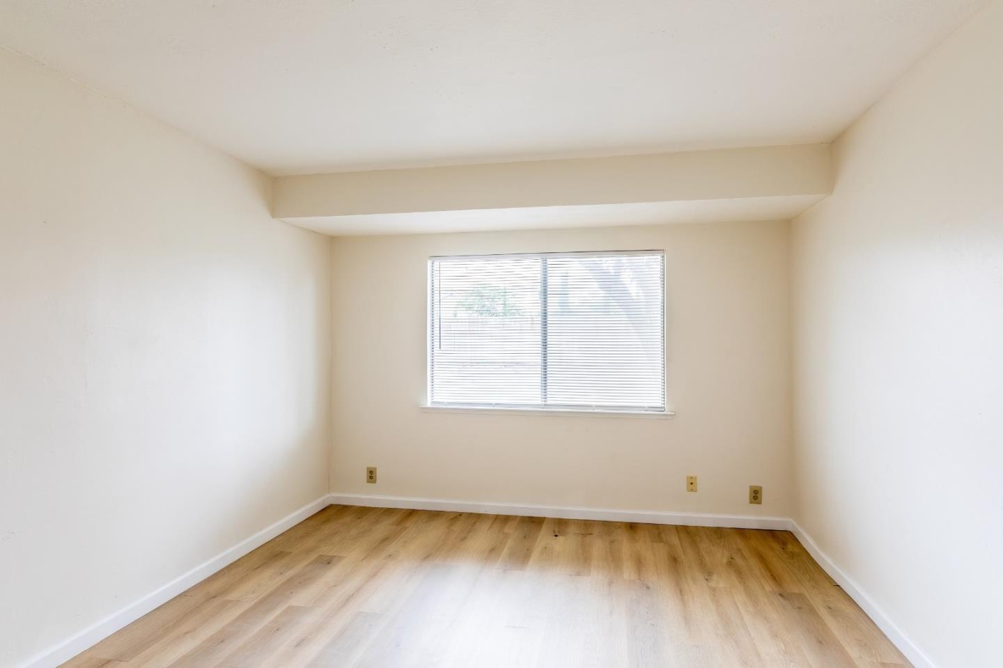 Detail Gallery Image 9 of 21 For 32200 Atlas Way, Union City,  CA 94587 - 2 Beds | 1 Baths