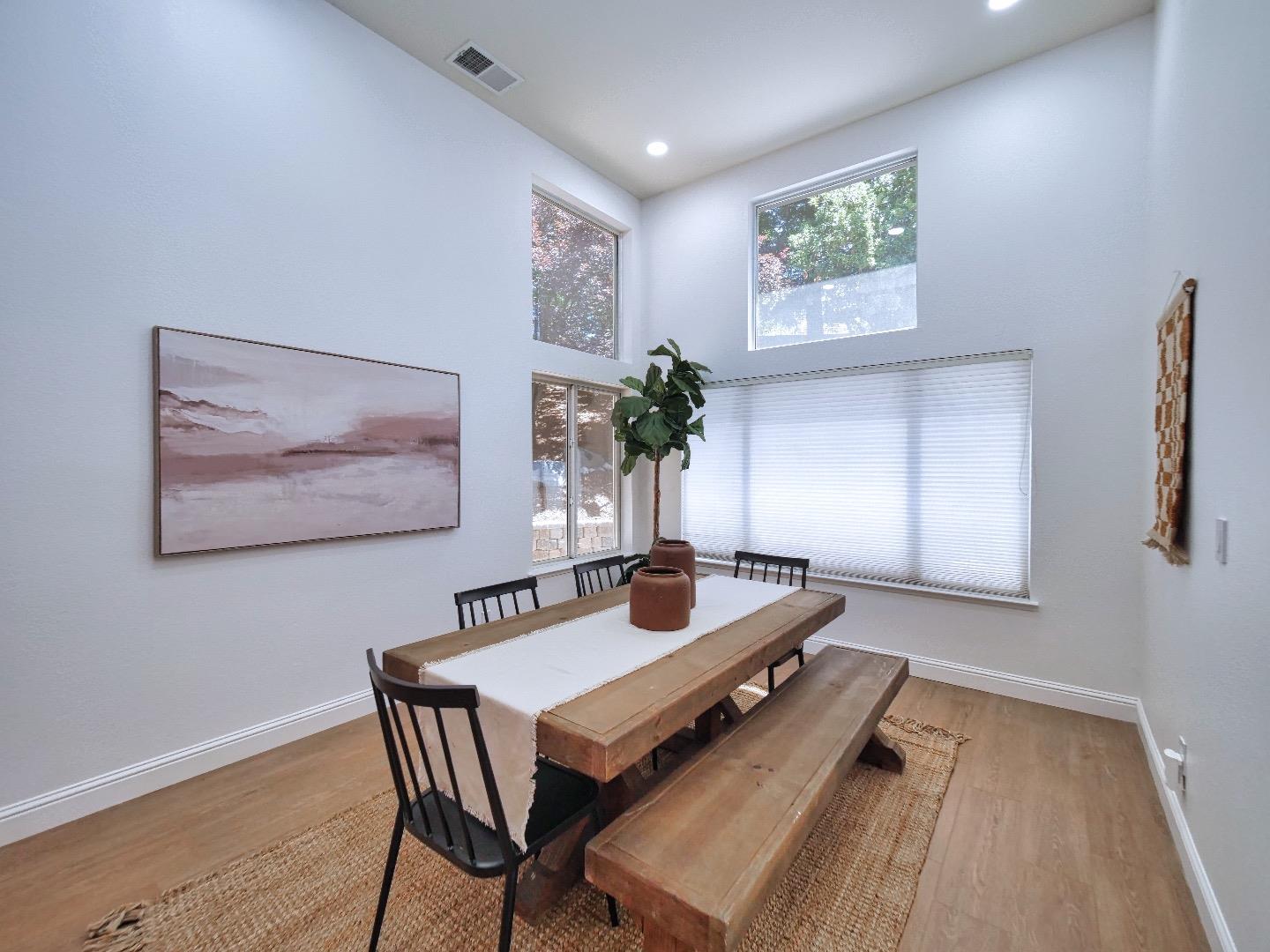 Detail Gallery Image 31 of 43 For 104 Hesser Ct, Folsom,  CA 95630 - 5 Beds | 4 Baths
