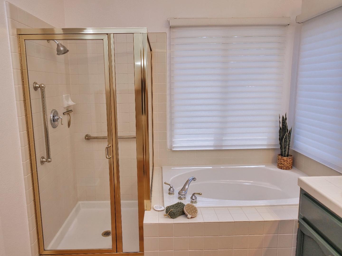 Detail Gallery Image 38 of 43 For 104 Hesser Ct, Folsom,  CA 95630 - 5 Beds | 4 Baths