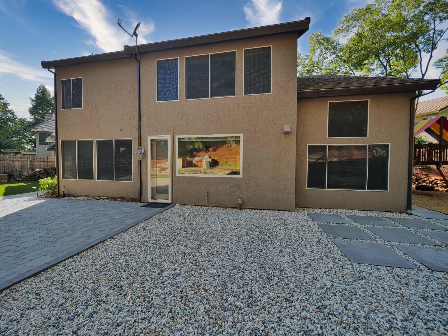 Detail Gallery Image 7 of 43 For 104 Hesser Ct, Folsom,  CA 95630 - 5 Beds | 4 Baths