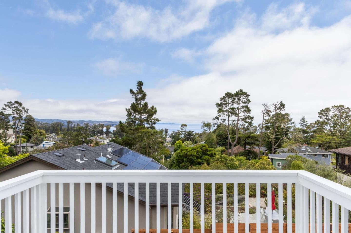 Detail Gallery Image 24 of 53 For 838 Columbus St, El Granada,  CA 94019 - 4 Beds | 2/1 Baths