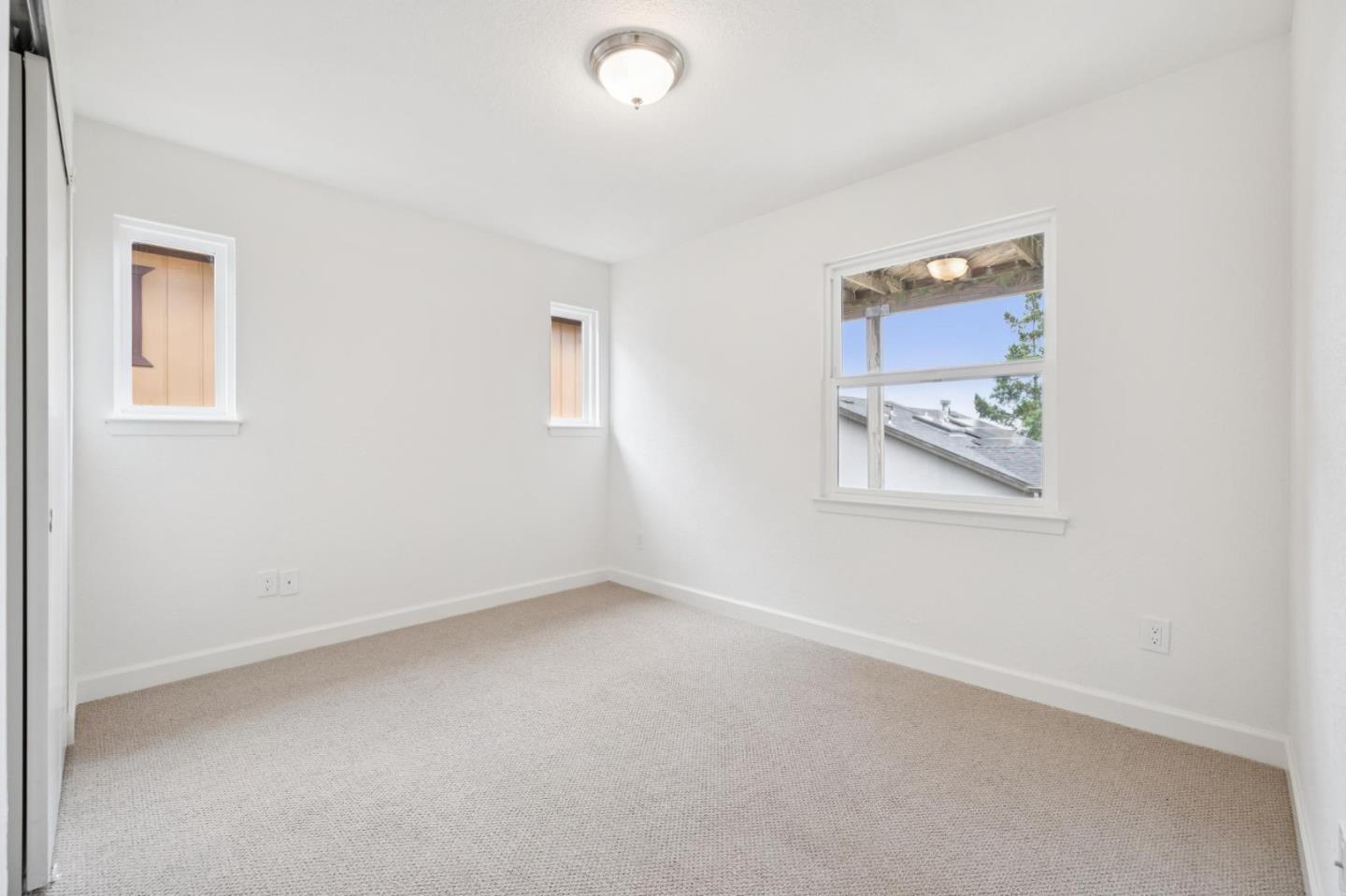 Detail Gallery Image 30 of 53 For 838 Columbus St, El Granada,  CA 94019 - 4 Beds | 2/1 Baths