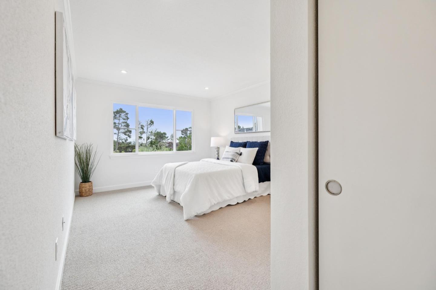 Detail Gallery Image 35 of 53 For 838 Columbus St, El Granada,  CA 94019 - 4 Beds | 2/1 Baths