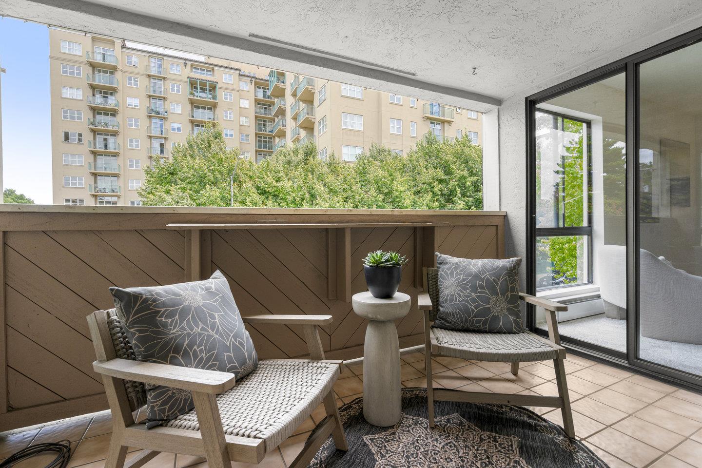 Detail Gallery Image 12 of 16 For 58 N El Camino Real #218,  San Mateo,  CA 94401 - 2 Beds | 2 Baths