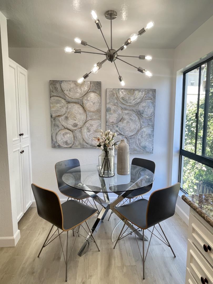 Detail Gallery Image 5 of 16 For 58 N El Camino Real #218,  San Mateo,  CA 94401 - 2 Beds | 2 Baths