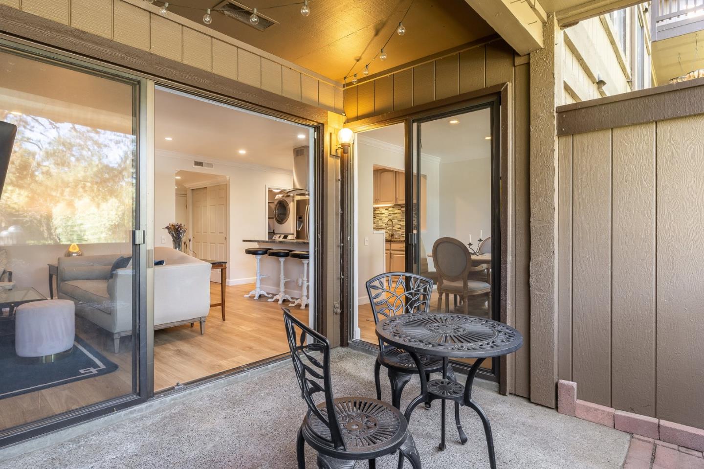 Detail Gallery Image 25 of 32 For 3378 Brittan Ave #3,  San Carlos,  CA 94070 - 2 Beds | 2 Baths