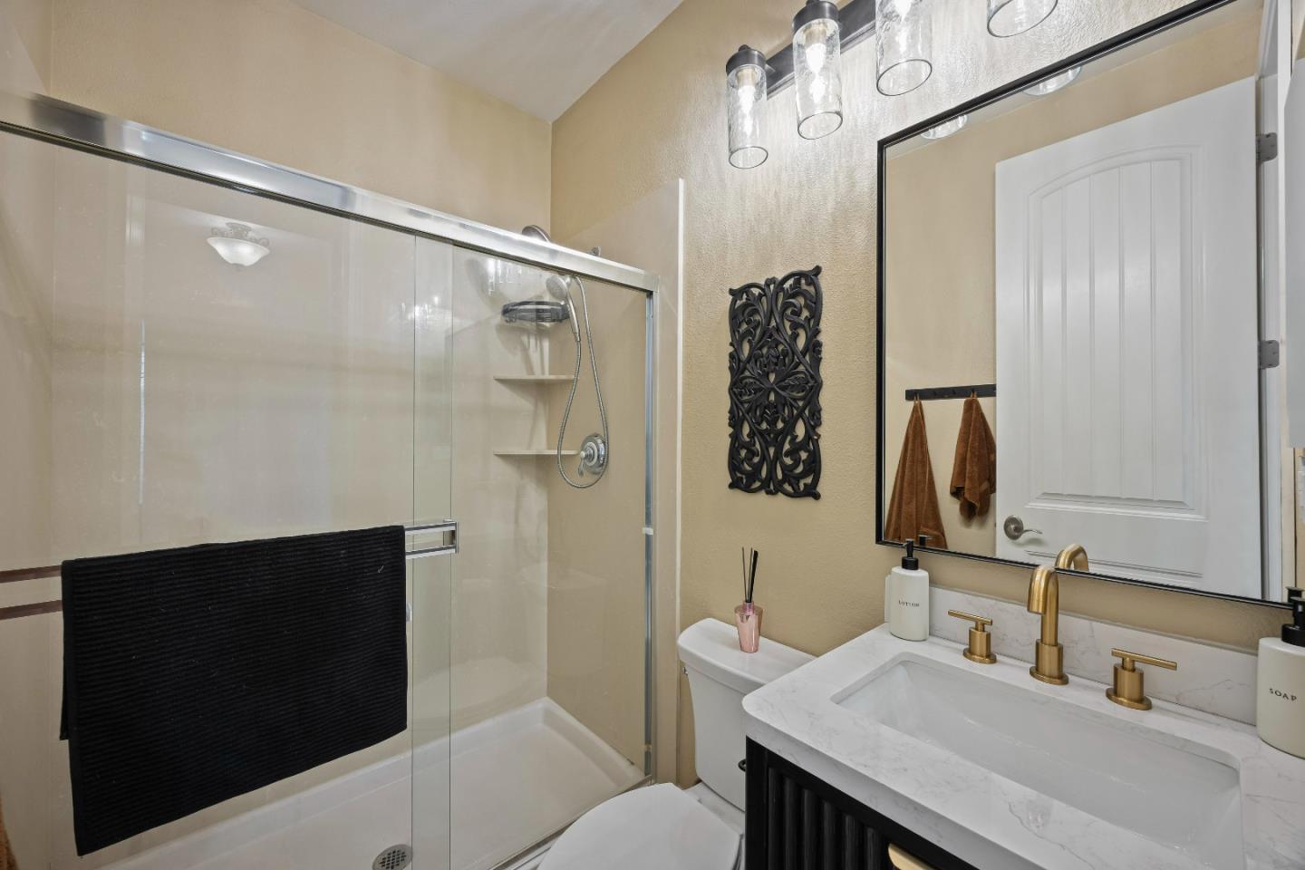 Detail Gallery Image 14 of 72 For 7632 Braid Ct, Gilroy,  CA 95020 - 4 Beds | 3 Baths