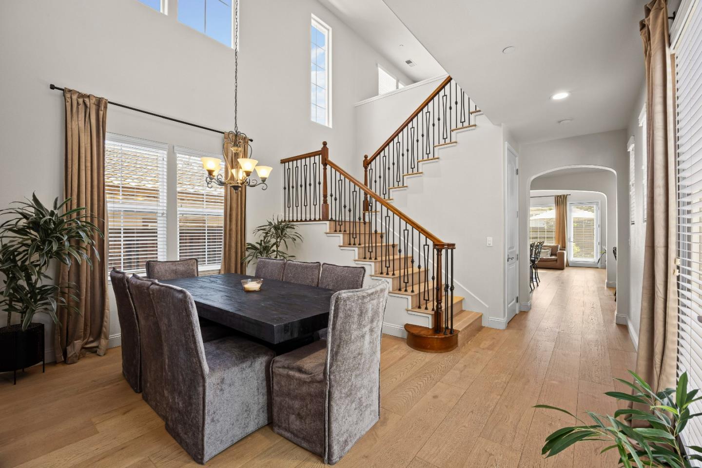 Detail Gallery Image 17 of 72 For 7632 Braid Ct, Gilroy,  CA 95020 - 4 Beds | 3 Baths