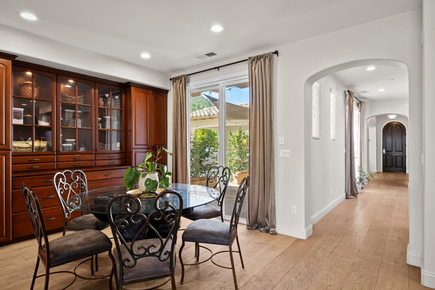 Detail Gallery Image 19 of 72 For 7632 Braid Ct, Gilroy,  CA 95020 - 4 Beds | 3 Baths