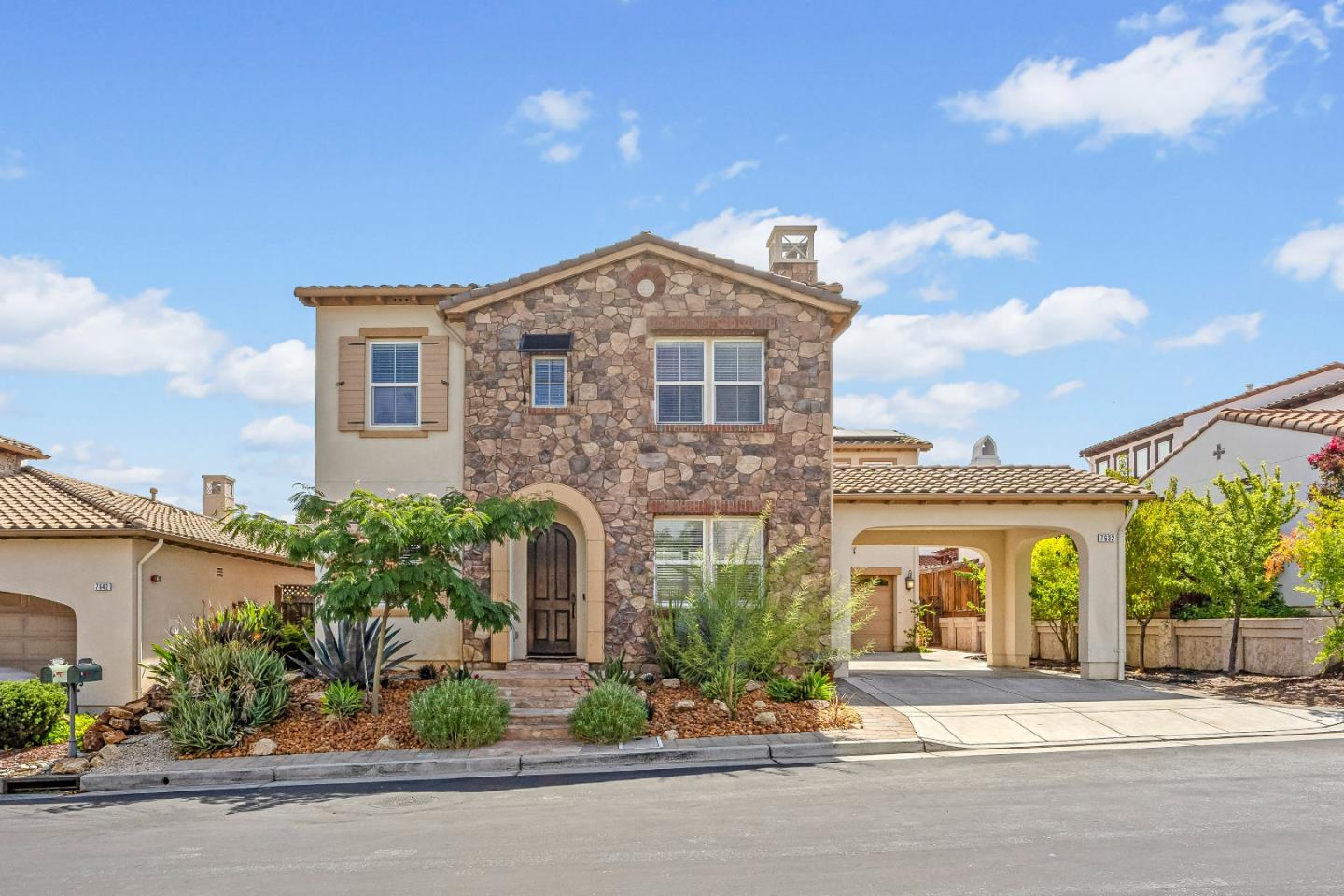 Detail Gallery Image 2 of 72 For 7632 Braid Ct, Gilroy,  CA 95020 - 4 Beds | 3 Baths