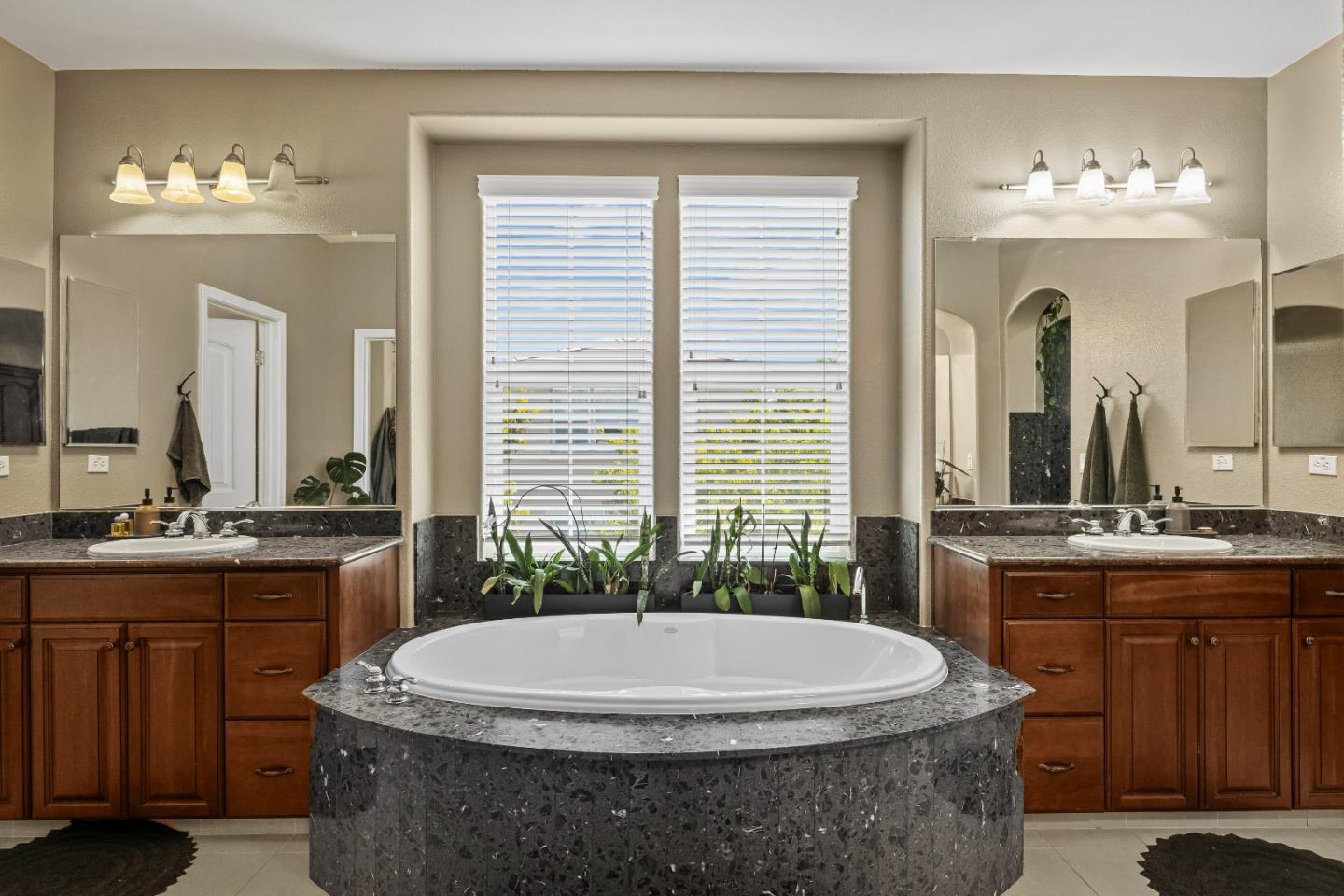 Detail Gallery Image 43 of 72 For 7632 Braid Ct, Gilroy,  CA 95020 - 4 Beds | 3 Baths
