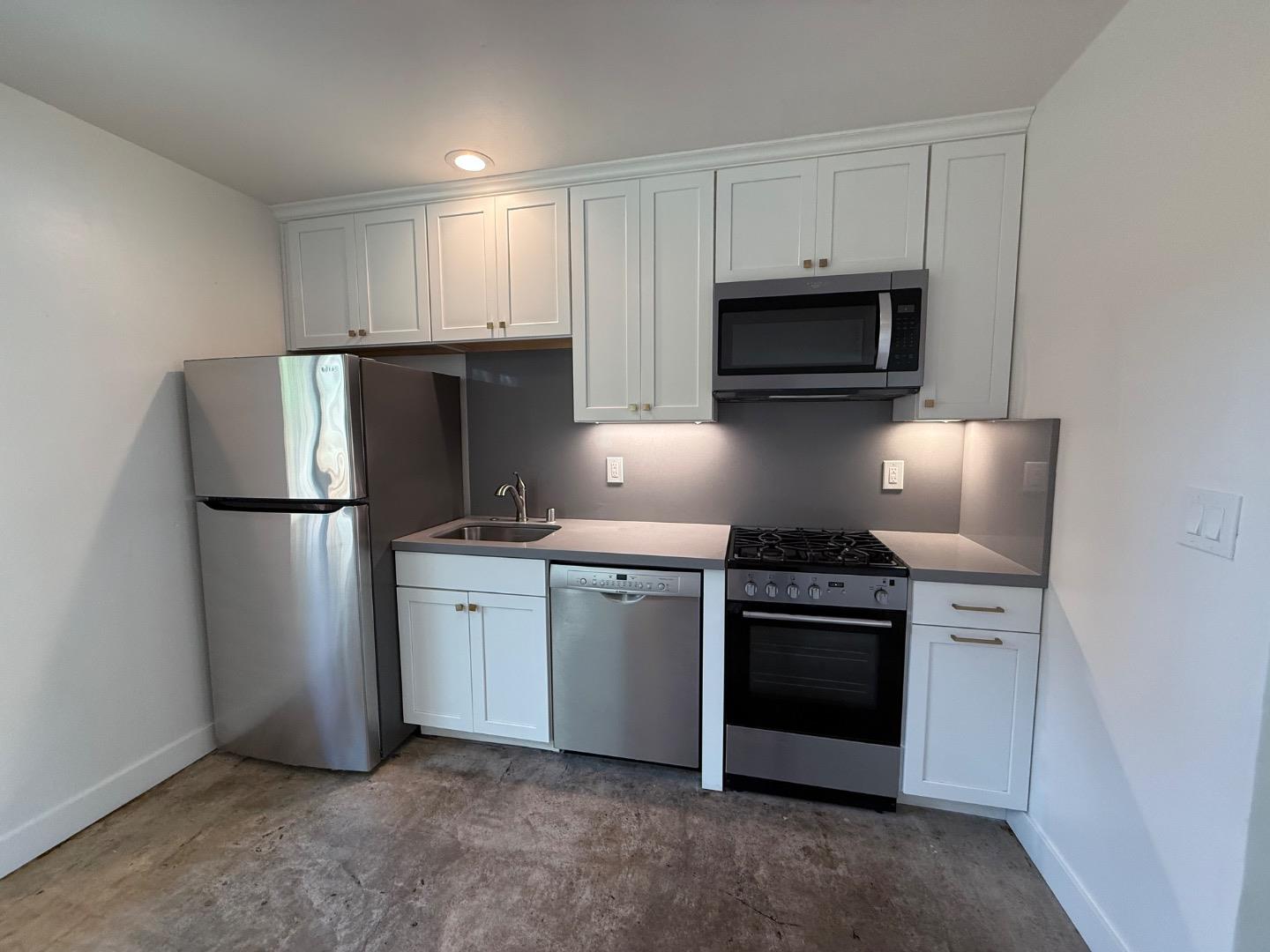 Detail Gallery Image 17 of 21 For 124 Winfield Way, Aptos,  CA 95003 - 2 Beds | 1 Baths