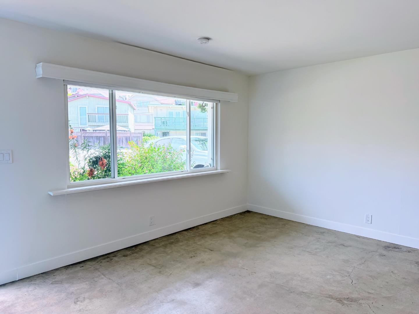 Detail Gallery Image 5 of 21 For 124 Winfield Way, Aptos,  CA 95003 - 2 Beds | 1 Baths