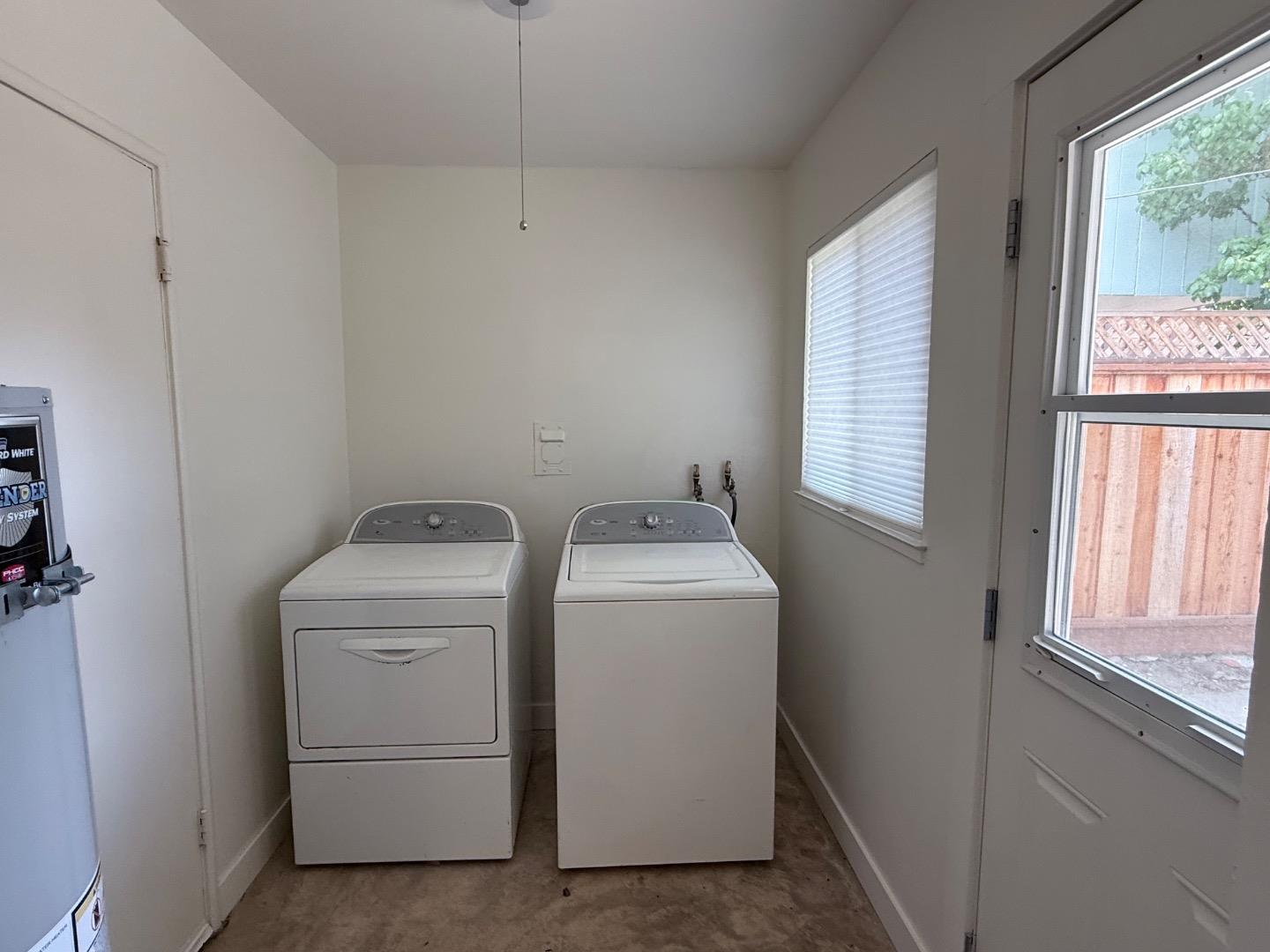 Detail Gallery Image 9 of 21 For 124 Winfield Way, Aptos,  CA 95003 - 2 Beds | 1 Baths